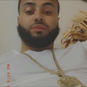 Hello I’m Lino Nice To Meet You Come Shop With Me